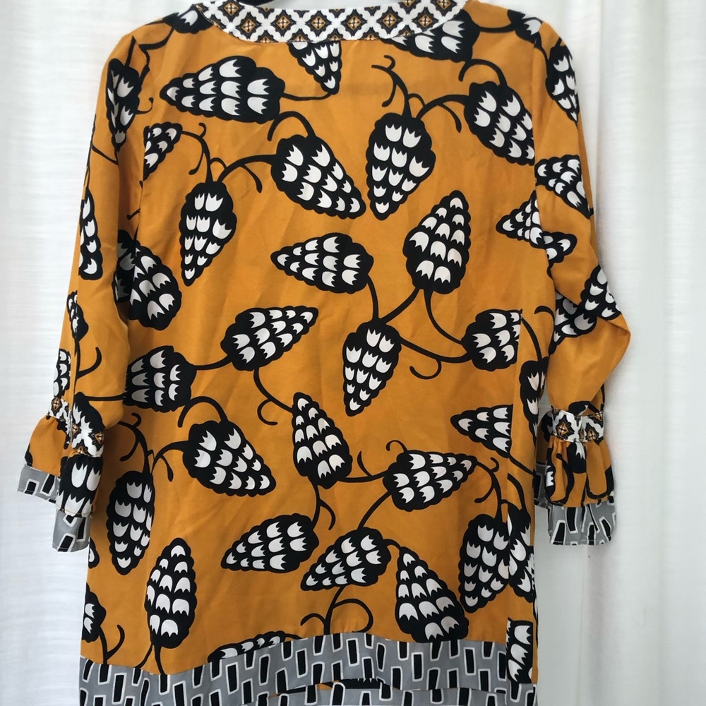 Patterned Tunic - Picture 4 of 4